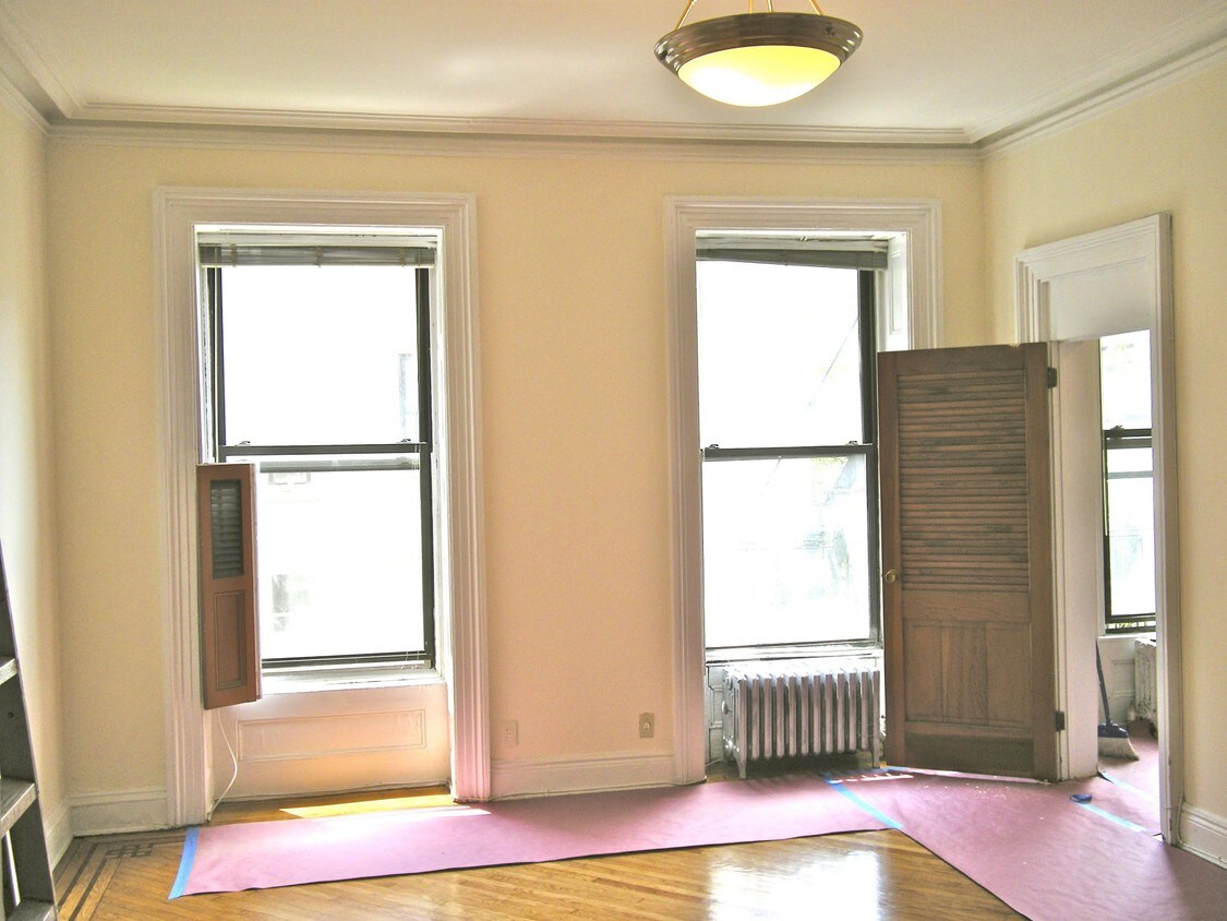Primary Photo - 38 Livingston St