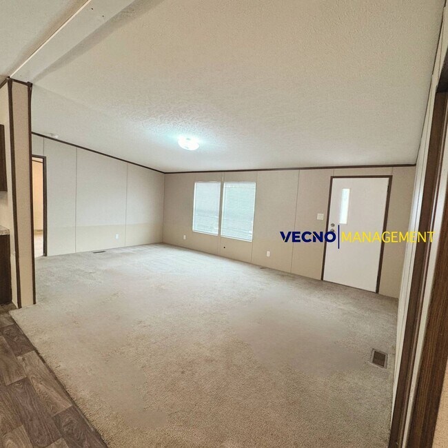 Building Photo - 842 Corinne Dr