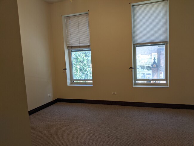 Foto del edificio - 1246 N Wells St