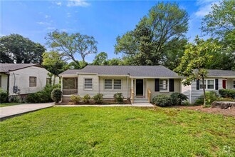 Building Photo - 990 Lindridge Dr NE