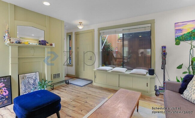 Foto del edificio - 202 25th Ave E