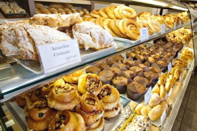 Building Photo - 9846-9150 150 St NW