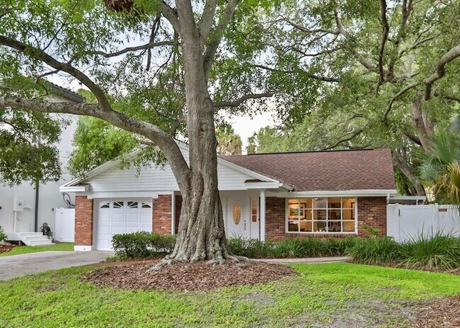 Foto del edificio - 5024 W Dickens Ave