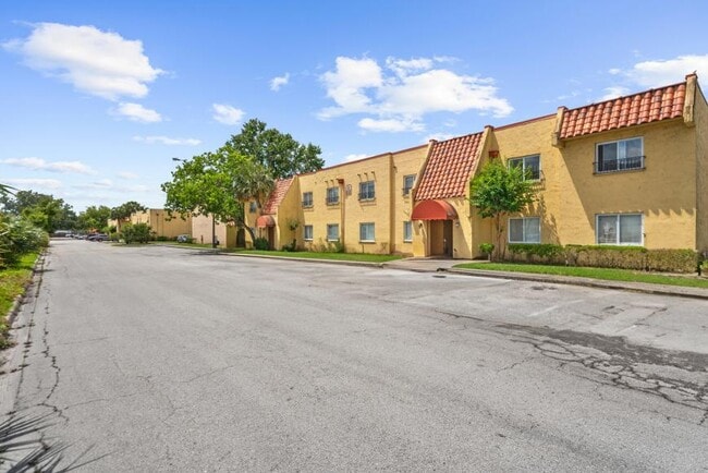Building Photo - 2 bedroom in Jacksonville FL 32217