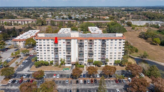 Foto del edificio - 4164 Inverrary Dr