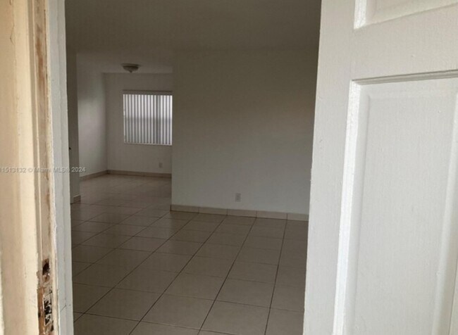 Building Photo - 5271 SW 90th Way
