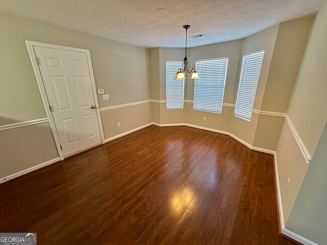 Building Photo - 524 Cathedral Dr