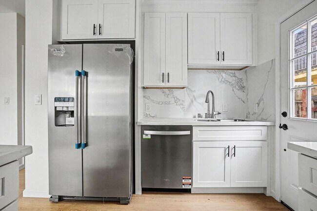 Foto del edificio - 25656 Franklin Ave