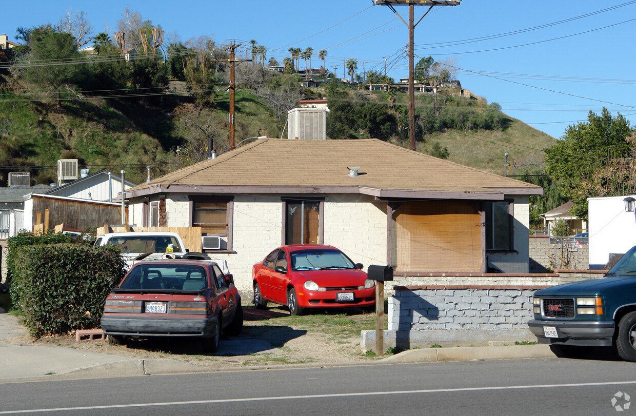 costar no - 3798 Electric Ave