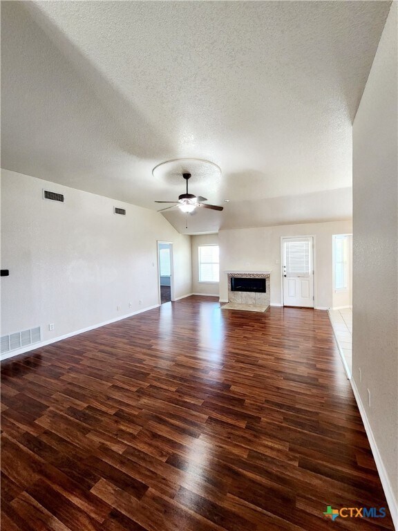 Building Photo - 3902 Split Oak Dr