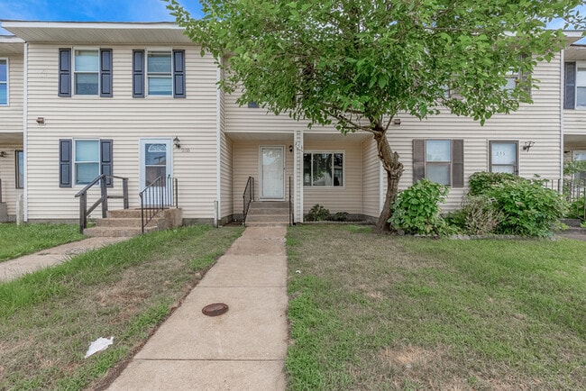 Photo - 253 Greenbrier Ave House