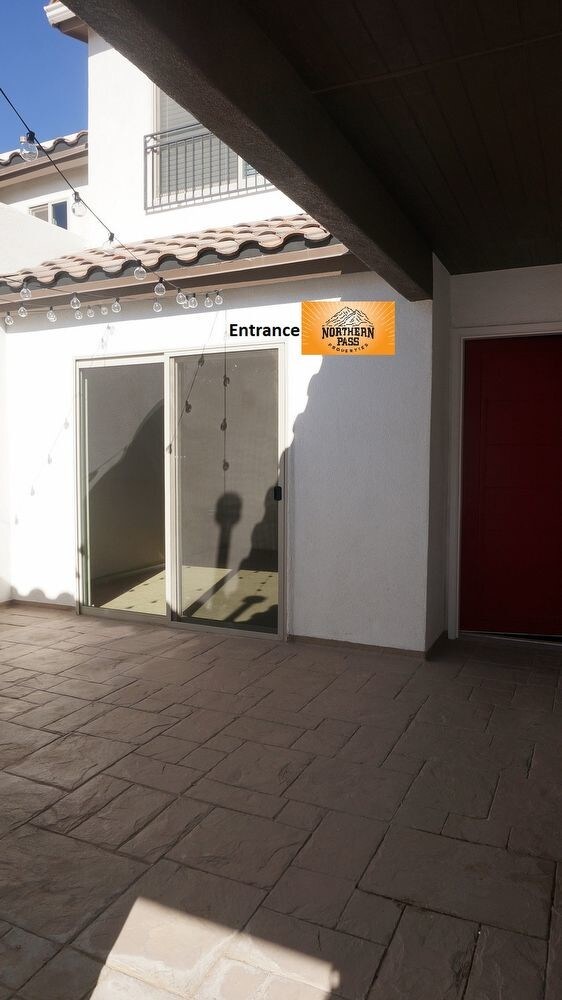 Foto del edificio - 4200 Camelot Hts
