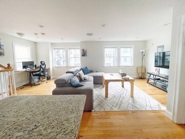 Foto del edificio - 1 Emmet Pl