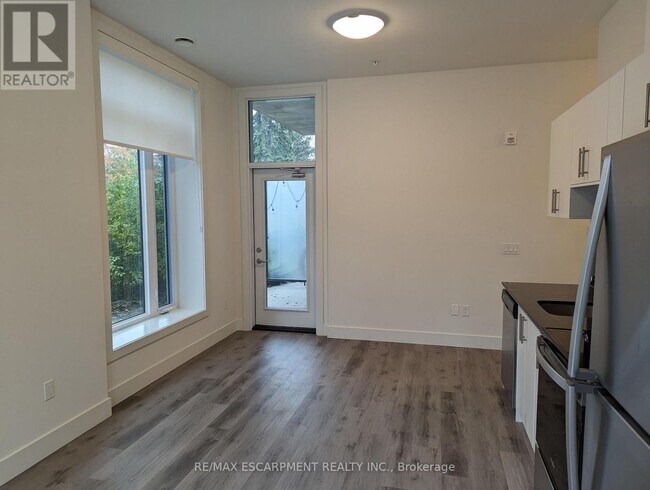 Photo du bâtiment - 103 Roger St