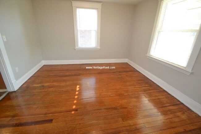 Building Photo - 4423 Greenlee Ave