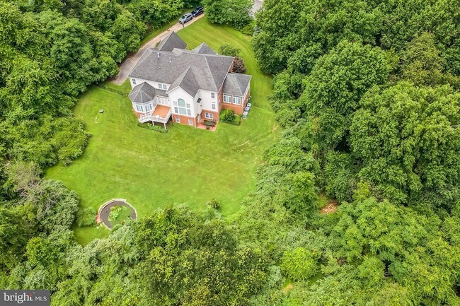 Foto del edificio - 12211 Garrison Forest Rd