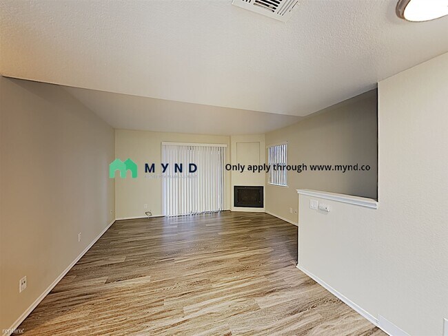 Foto del edificio - 2 br, 1.5 bath  - 4930 College Oak Dr Apt 8