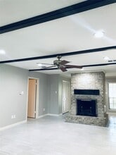 Building Photo - 3110 Springhill Dr