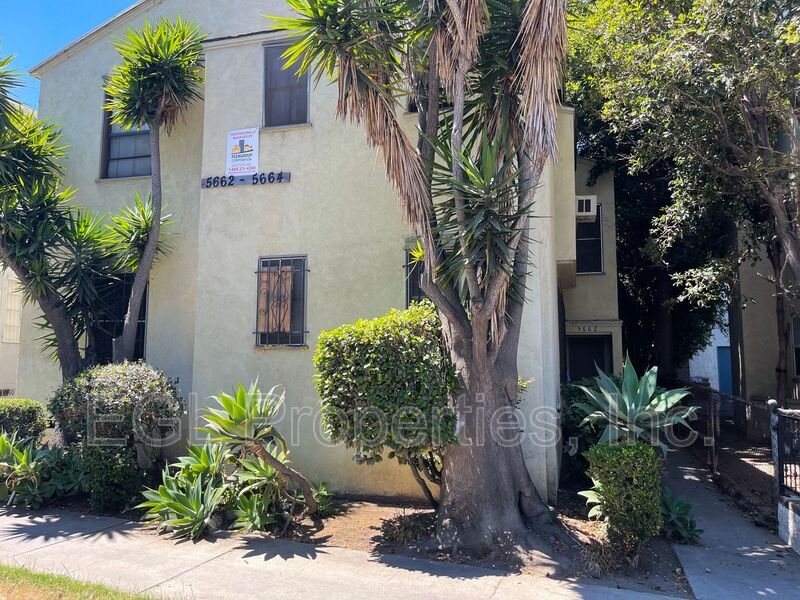 Primary Photo - 5664 1/2 San Vicente Blvd