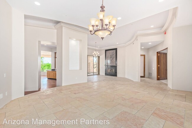 Foto del edificio - 3 br, 3.5 bath House - 9853 E Sundance Trail