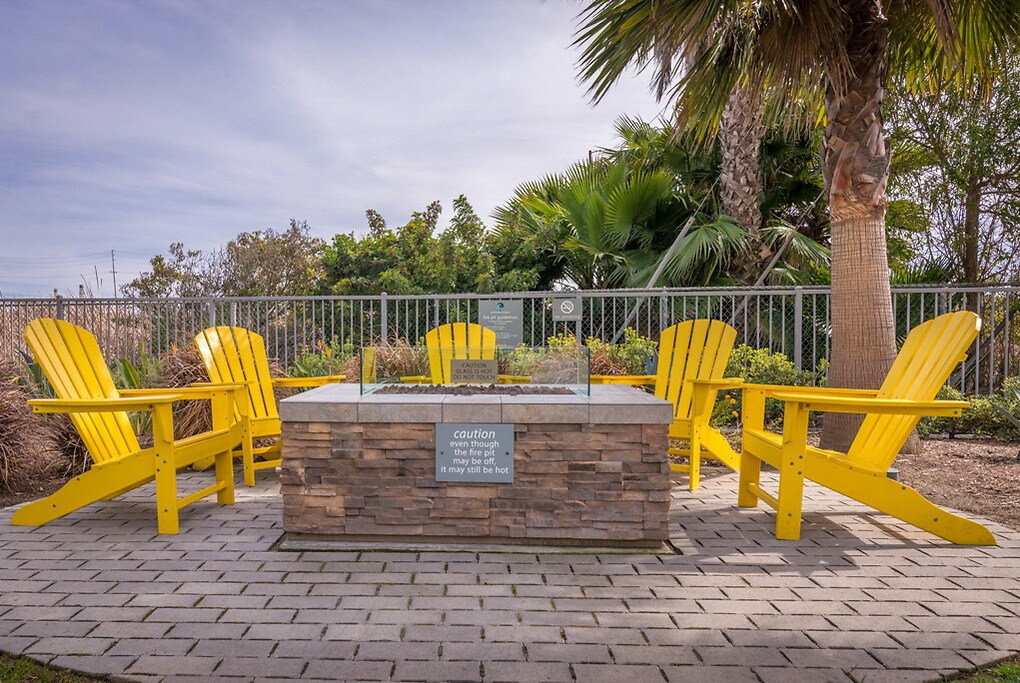 Huntington Breakers Apartments in Huntington Beach, CA Westside Rentals