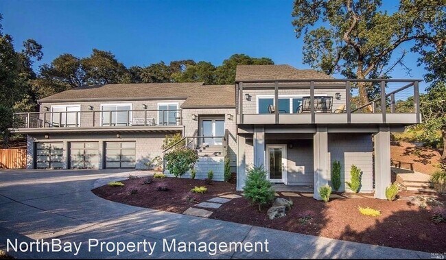 Building Photo - 4 br, 4 bath House - 4737 Woodview Drive