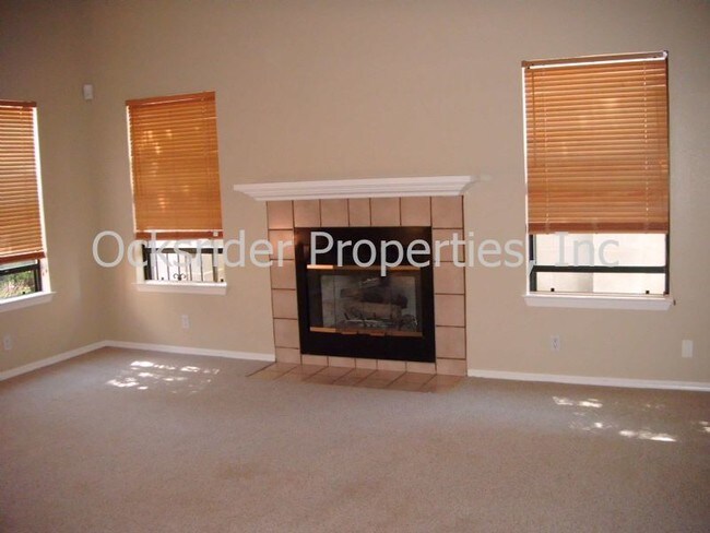 Foto del edificio - 9409 Bent Rd NE