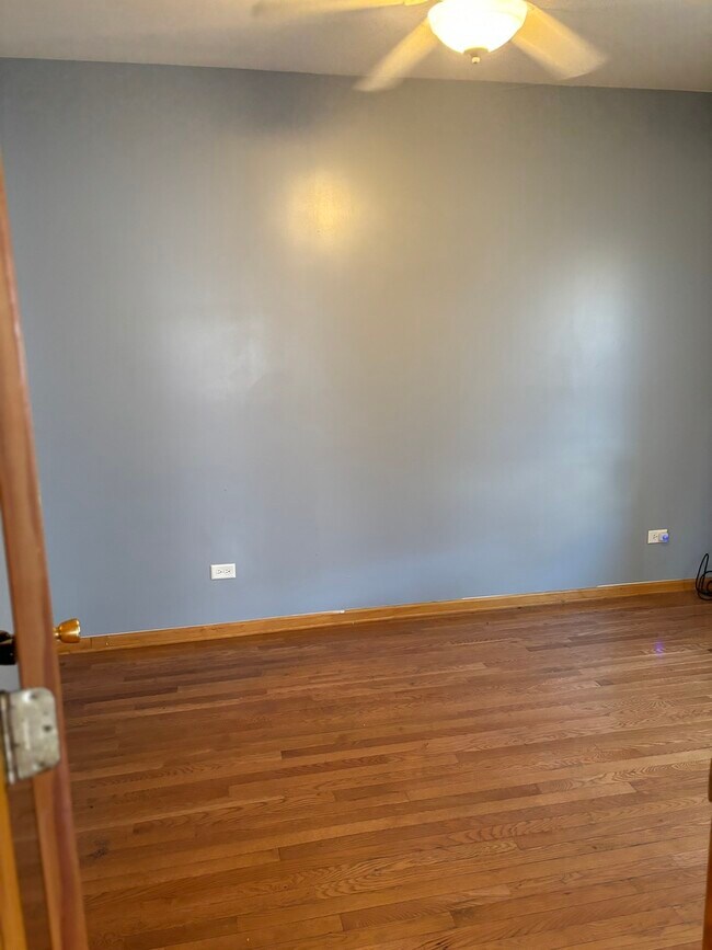 Foto del edificio - 6039 W Wabansia Ave