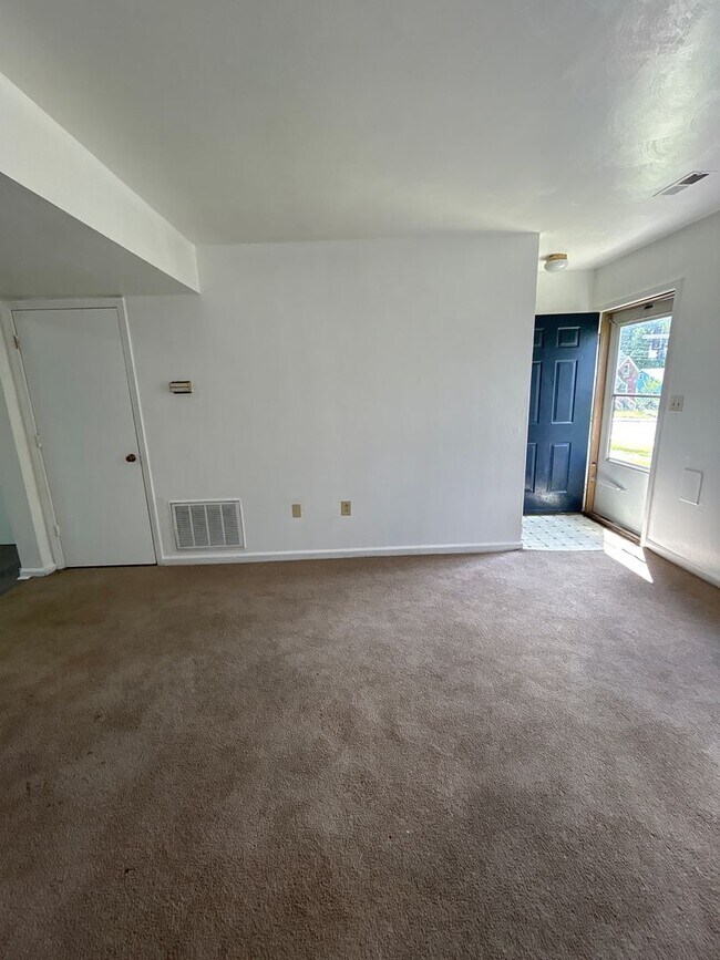 Foto del edificio - North West 2 bed 1 bath