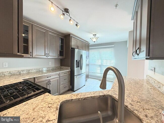 Foto del edificio - 249 Edge Creek Ln