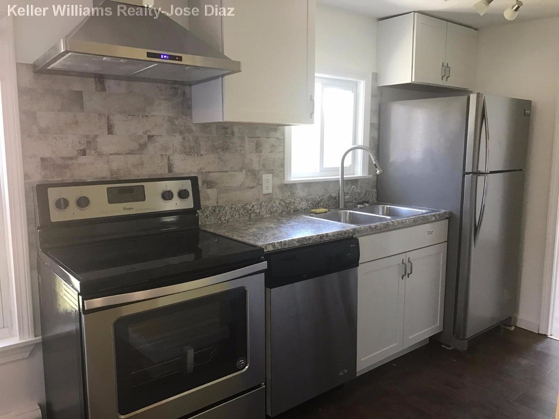 Foto principal - 330 Cherry Hill Rd