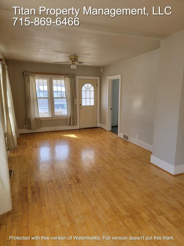 2324 Algoma St, Stevens Point, WI 54481 House Rental in Stevens Point