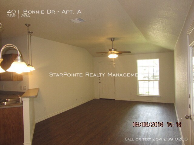 Foto del edificio - 401 Bonnie Dr. Apt. A