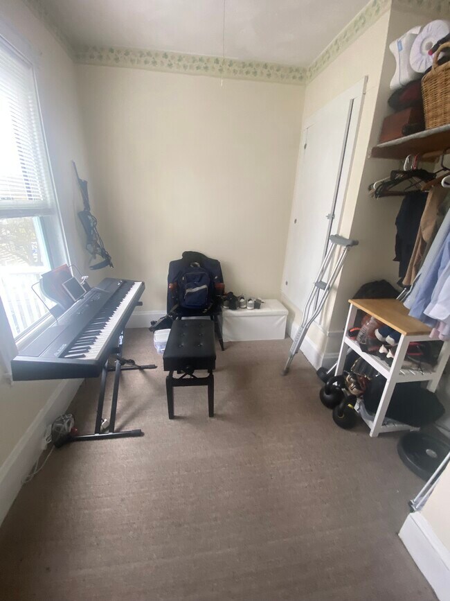 Building Photo - 42 Hancock St