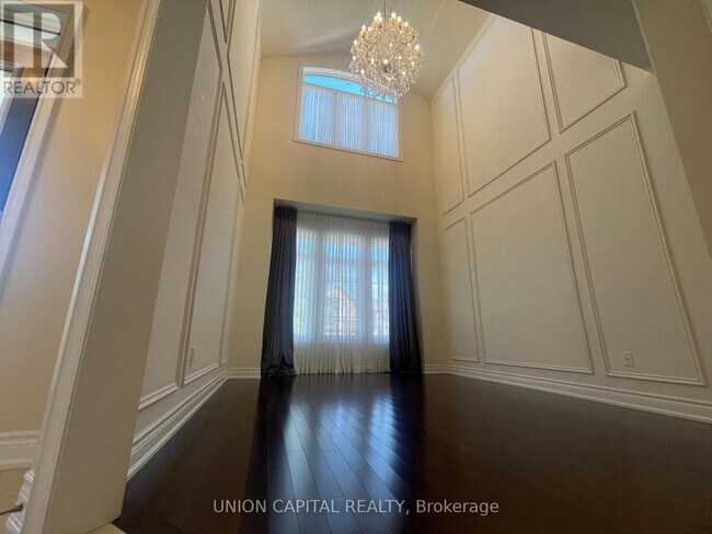 Building Photo - 22 Greenforest Grove