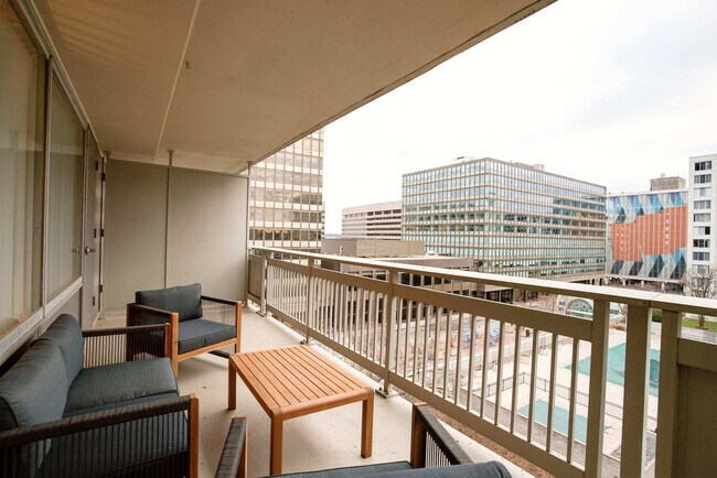 Foto del edificio - 2111 Richmond Hwy