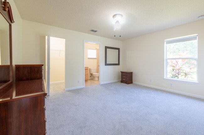 Foto del edificio - 1470 SW Gadsan Ave