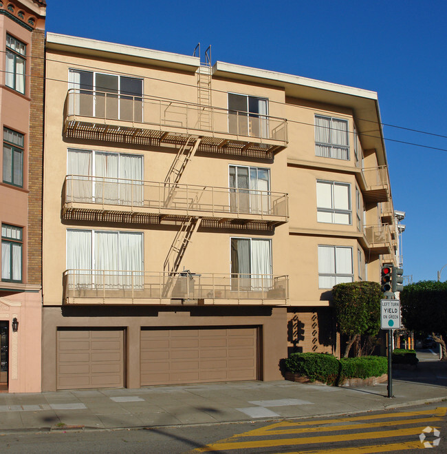 Building Photo - 15 Cervantes Blvd