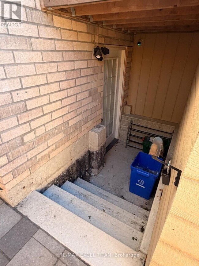 Photo du bâtiment - 460 Mactier Dr