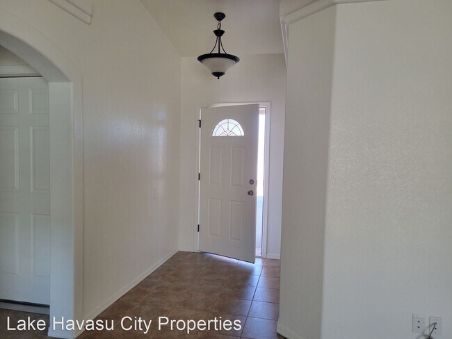 Foto del edificio - 3 br, 2 bath House - 1050 Mohican Dr