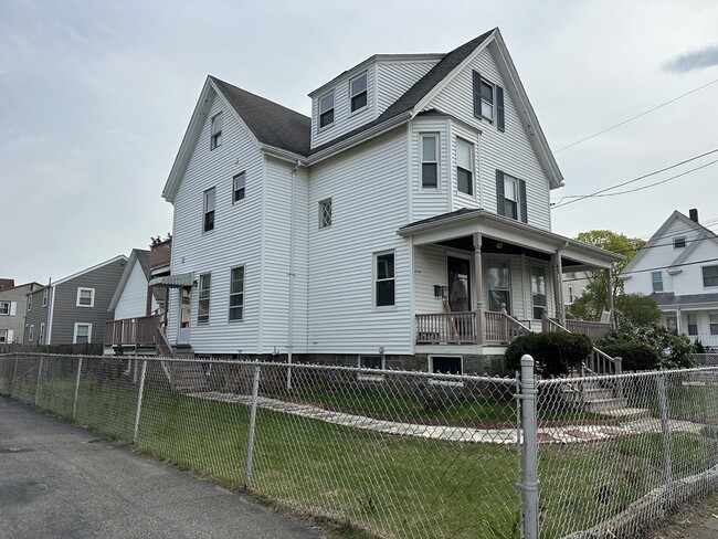 Building Photo - 92 N Central Ave