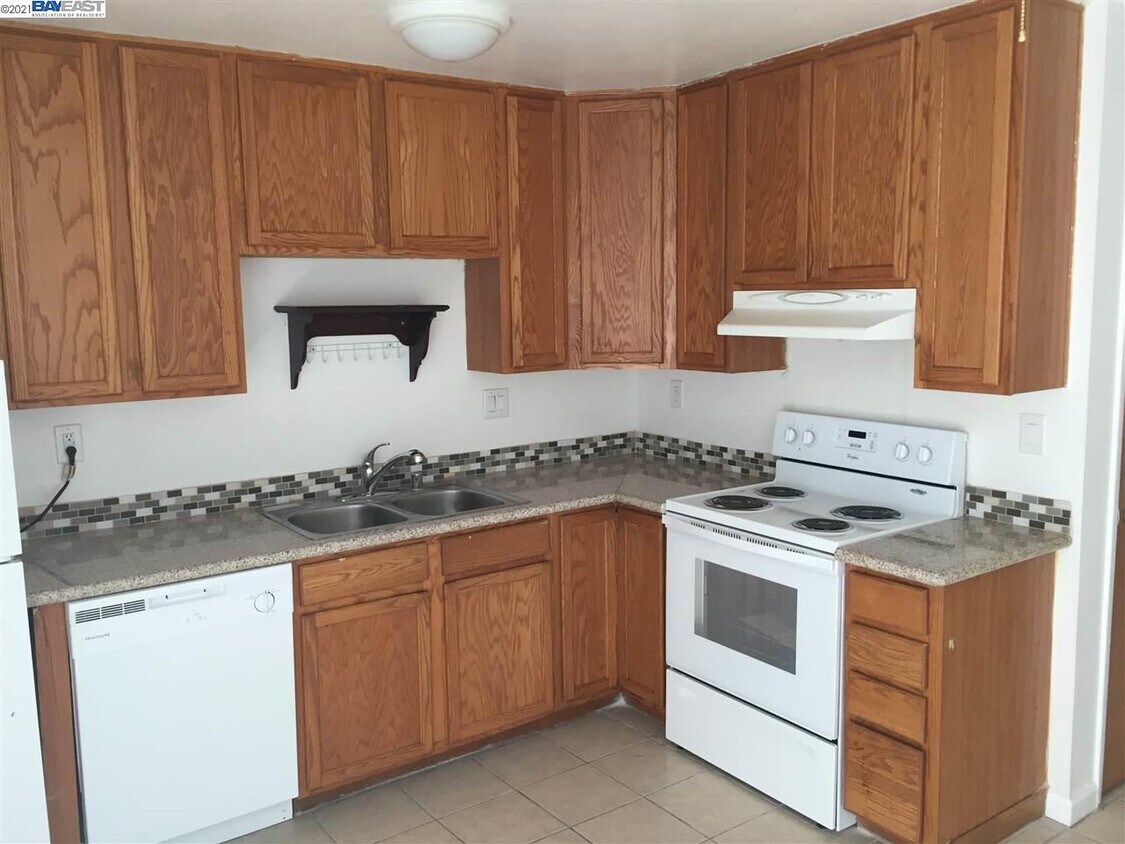 Primary Photo - 2312 Spanos St