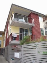 Building Photo - 3615 Phinney Ave N