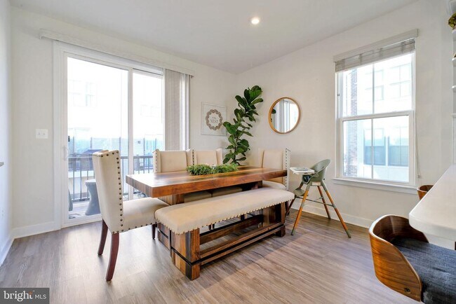 Foto del edificio - 2816 Arts Vista Blvd