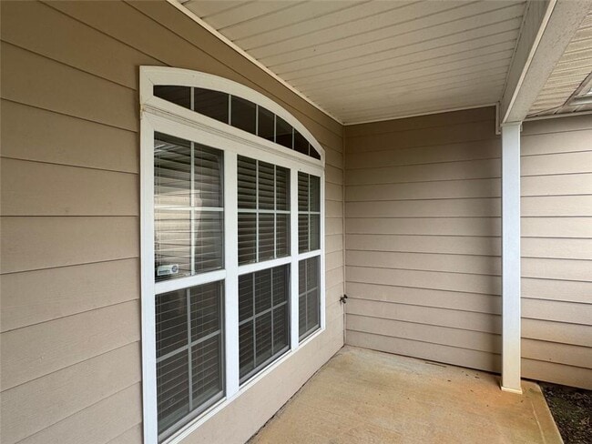 Building Photo - 5432 Village Ridge