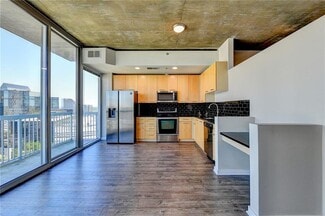 Building Photo - 3324 Peachtree Rd