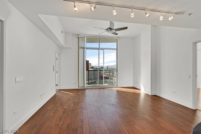 Foto del edificio - 200 W Sahara Ave