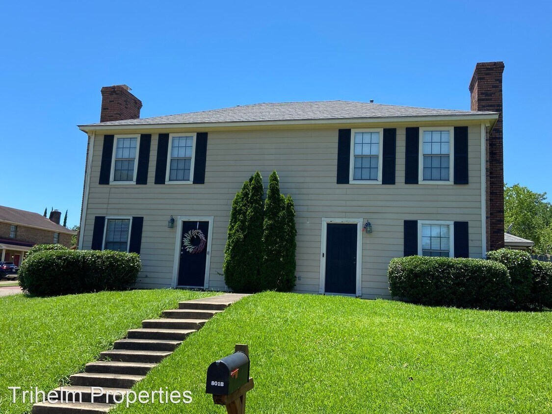 Primary Photo - 3 br, 2 bath House - 801-B Sussex St