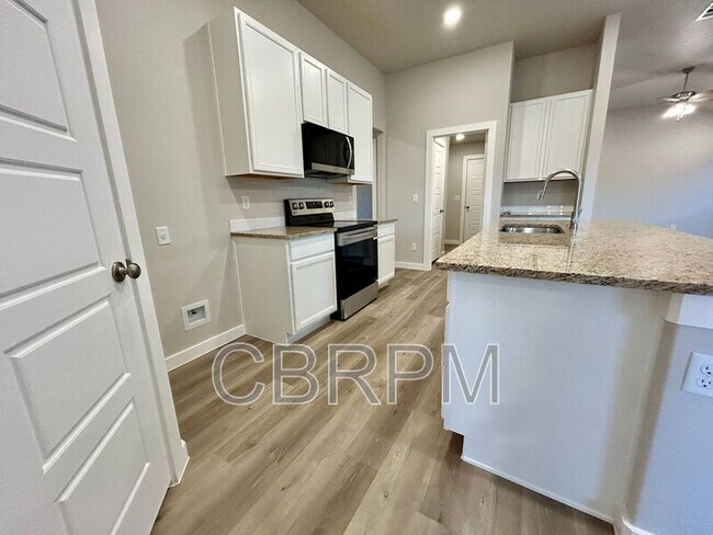 Foto del edificio - 7010 9th St
