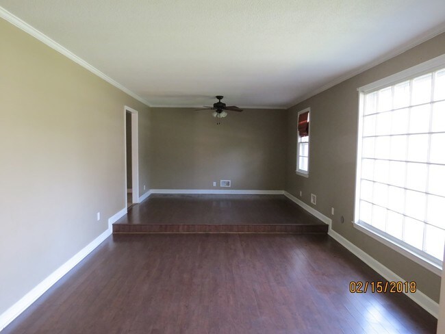 Building Photo - 135 Horseshoe Cove